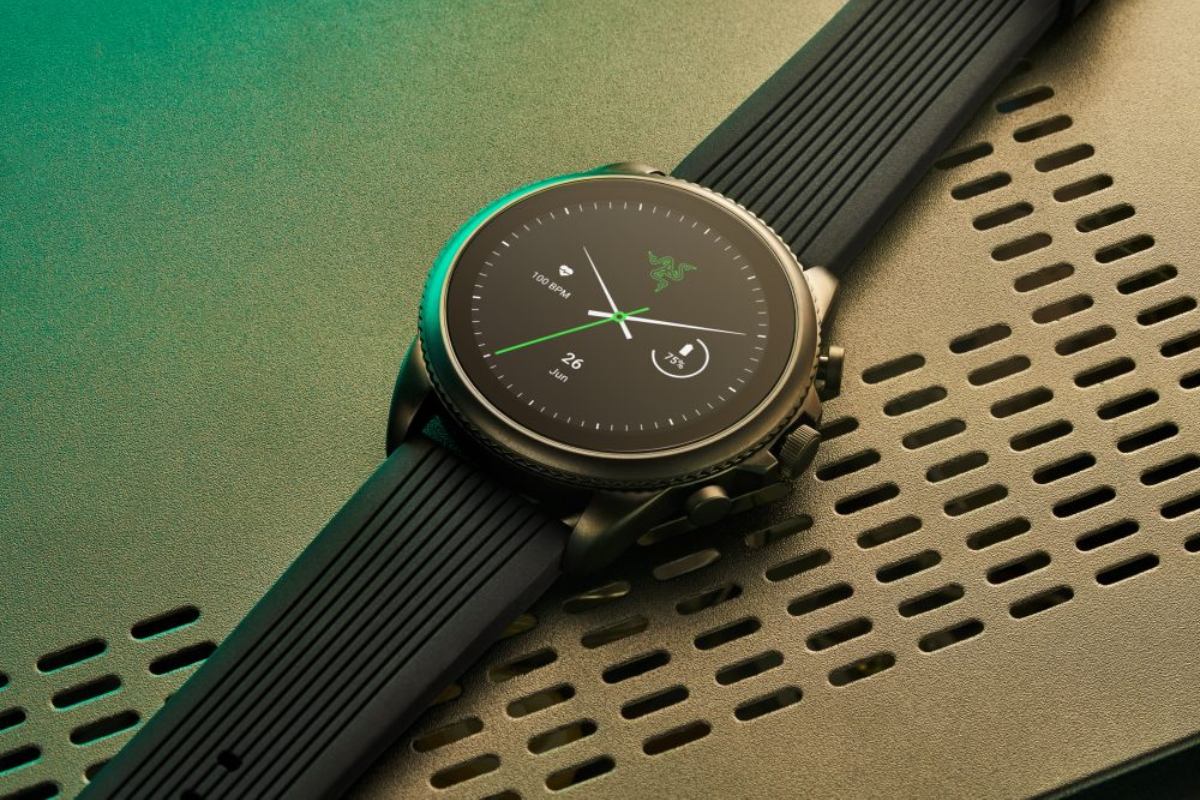 ساعت هوشمند فسیل و ریزر با سیستمعامل Wear OS و تراشه اسنپدراگون ۴۱۰۰ پلاس معرفی شد