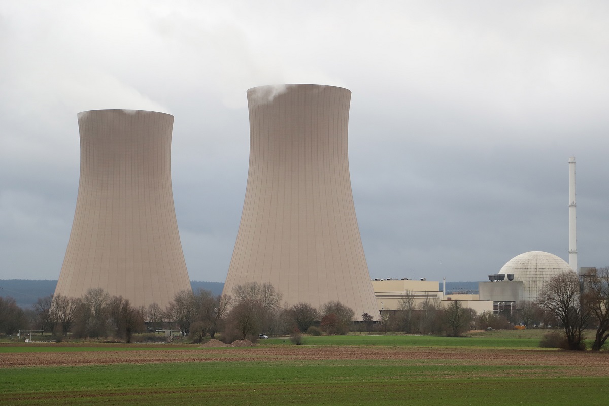 تصمیم تأمل‌برانگیز آلمان برای بستن آخرین نیروگاه‌های هسته‌ای خود