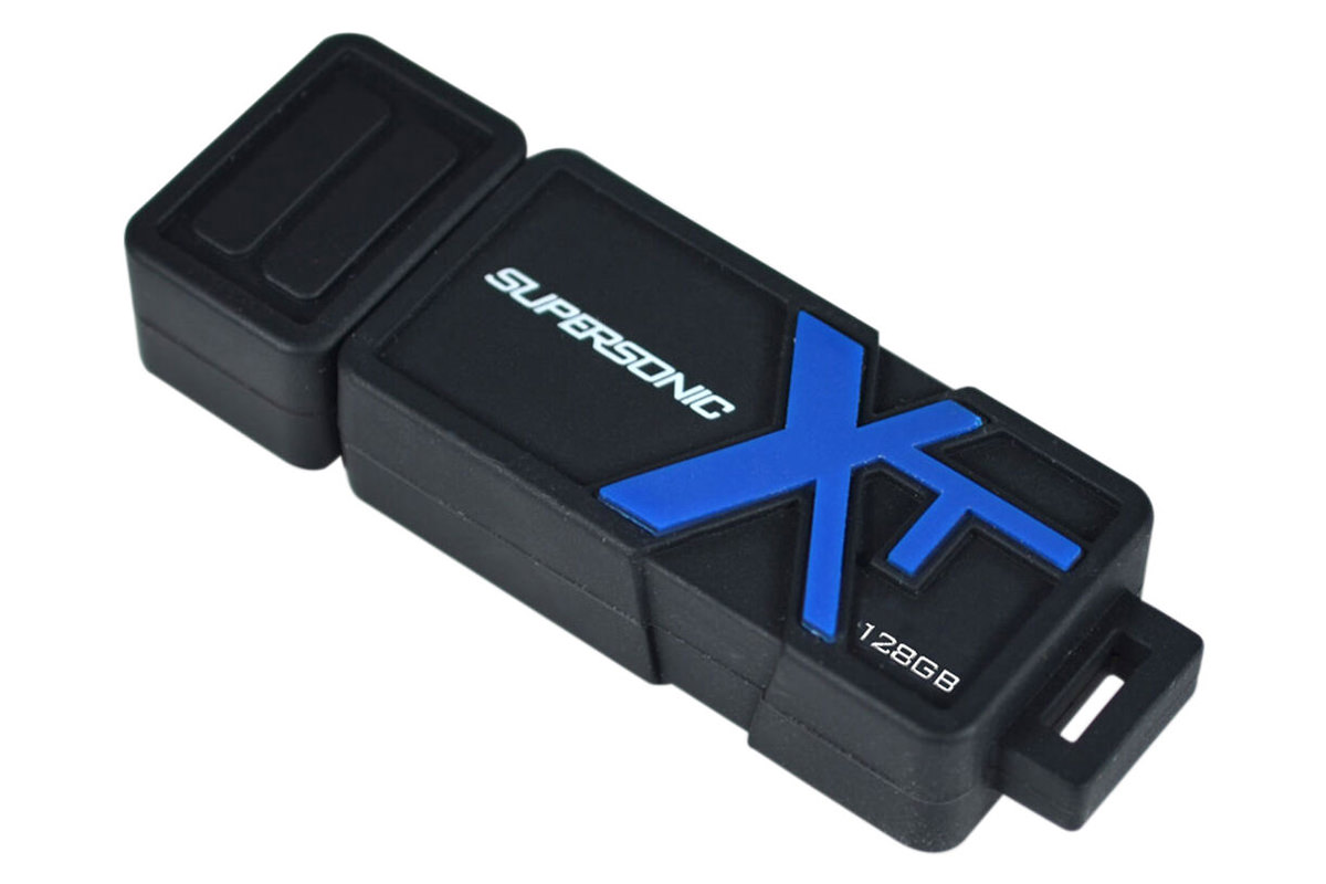 نمای جانبی پاتریوت مدل Supersonic Boost XT USB3.1 Gen1 ظرفیت 128 گیگابایت