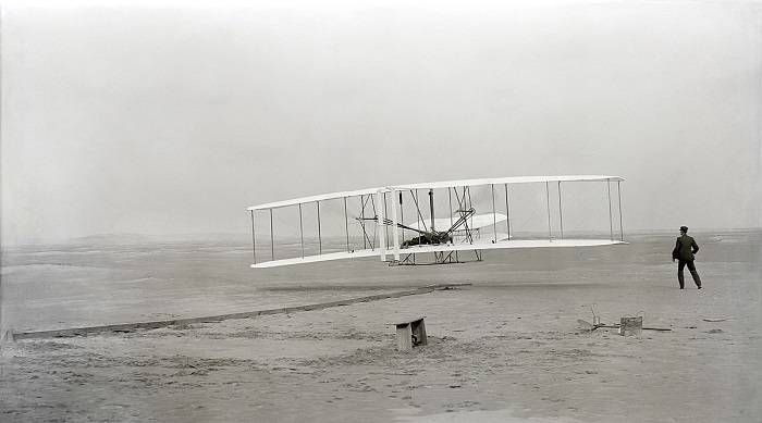 Wright brothers first flight