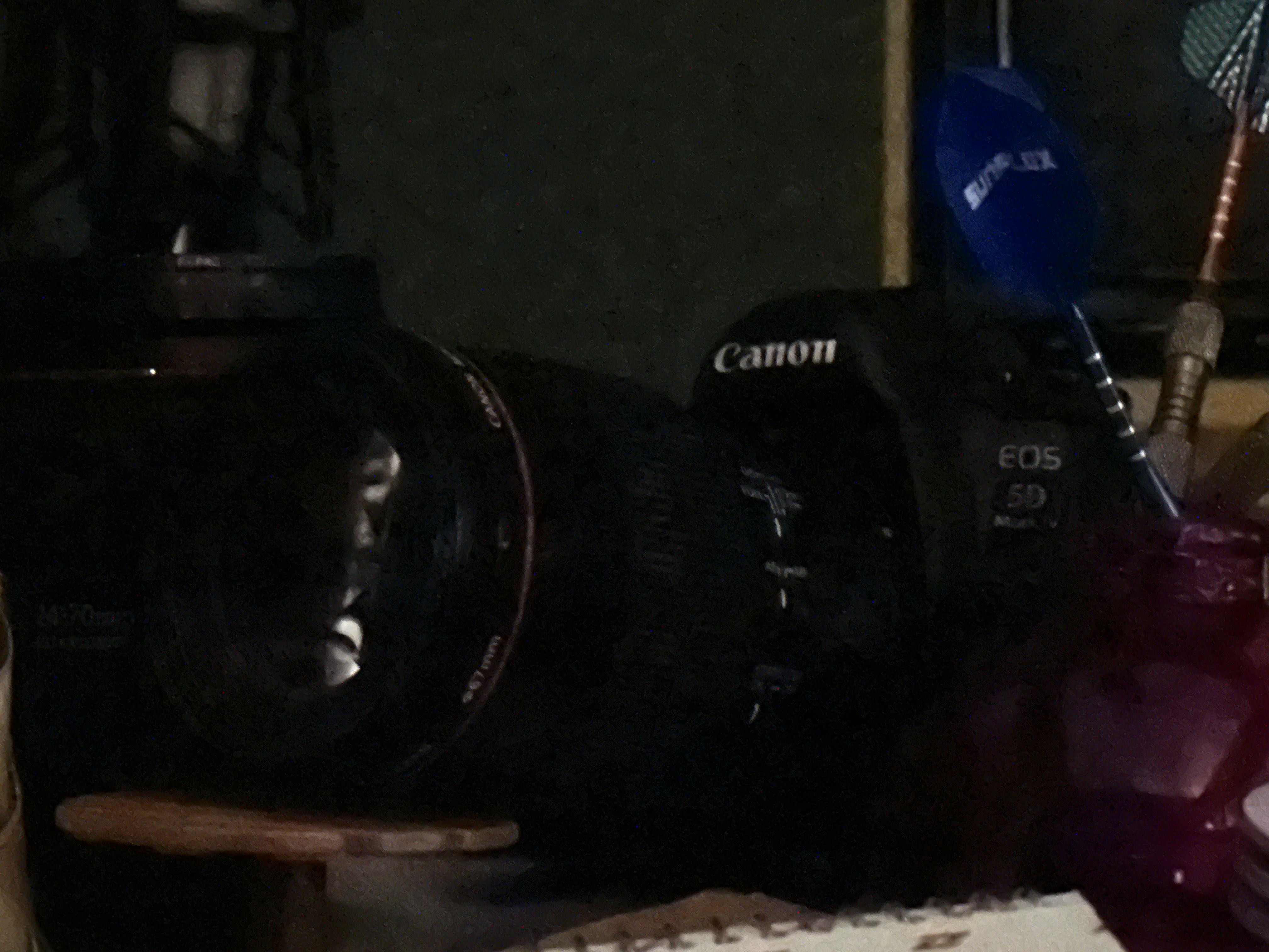 دوربین تله آیفون ۱۴ پرو در تاریکی