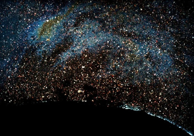 کهکشانی از سوراخ های گاز