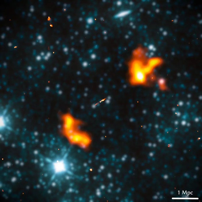 تصویر مادون قرمز از کهکشان رادیویی آلسونئوس