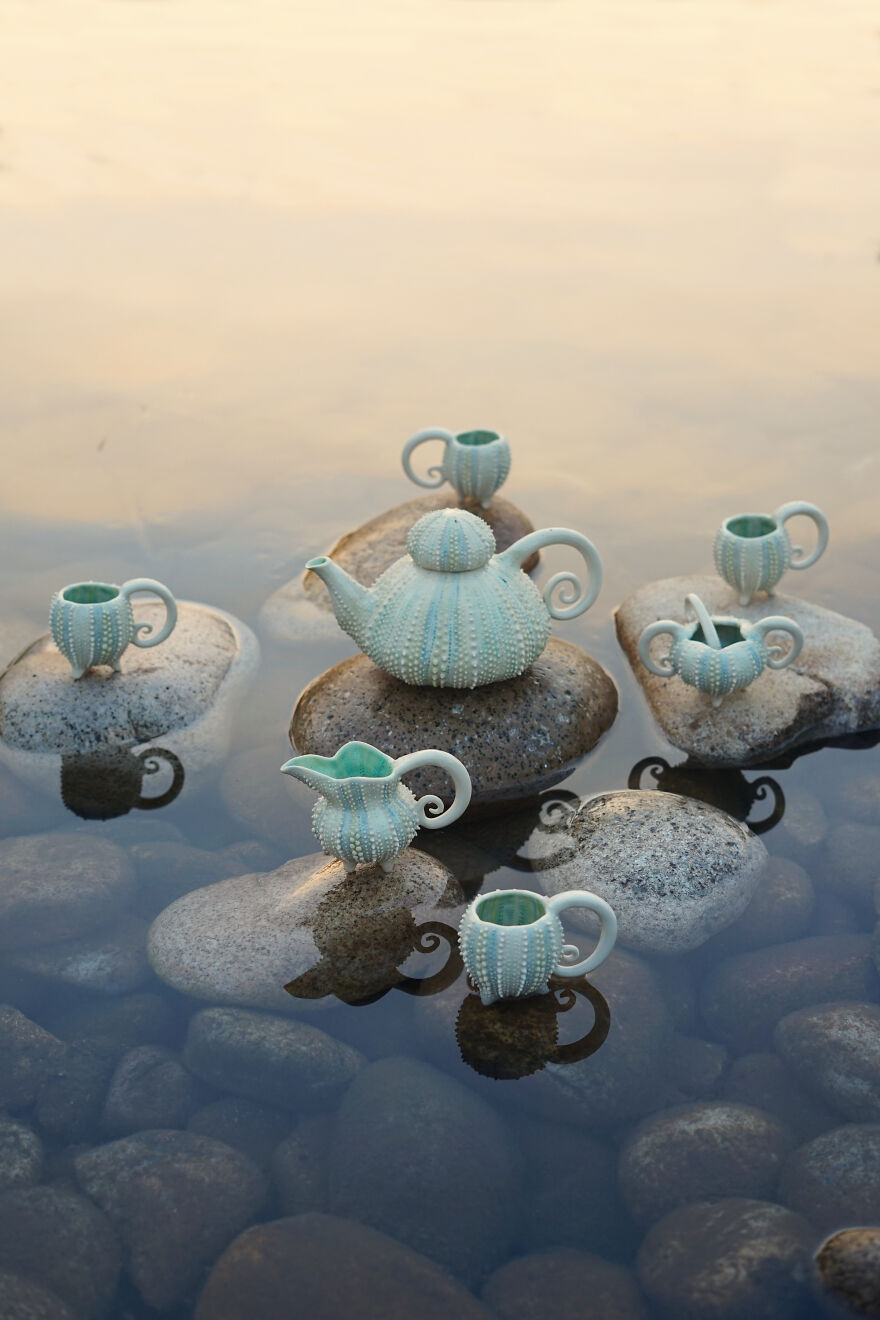 Ceramic set / coral coffee set between water 