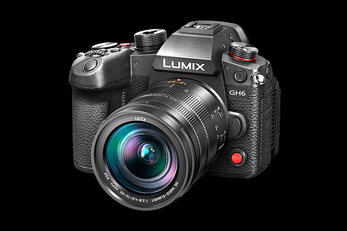 دوربین پاناسونیک لومیکس GH6 از نمای جلو با لنز