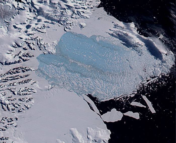 تصویر ماهواره ای از قفسه یخی Larsen-B 