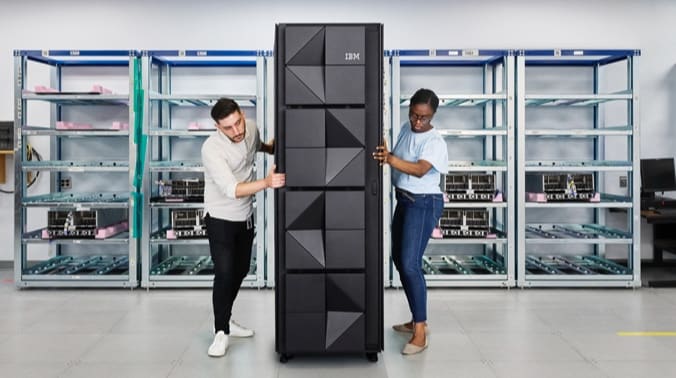 کامپیوتر بزرگ IBM z16