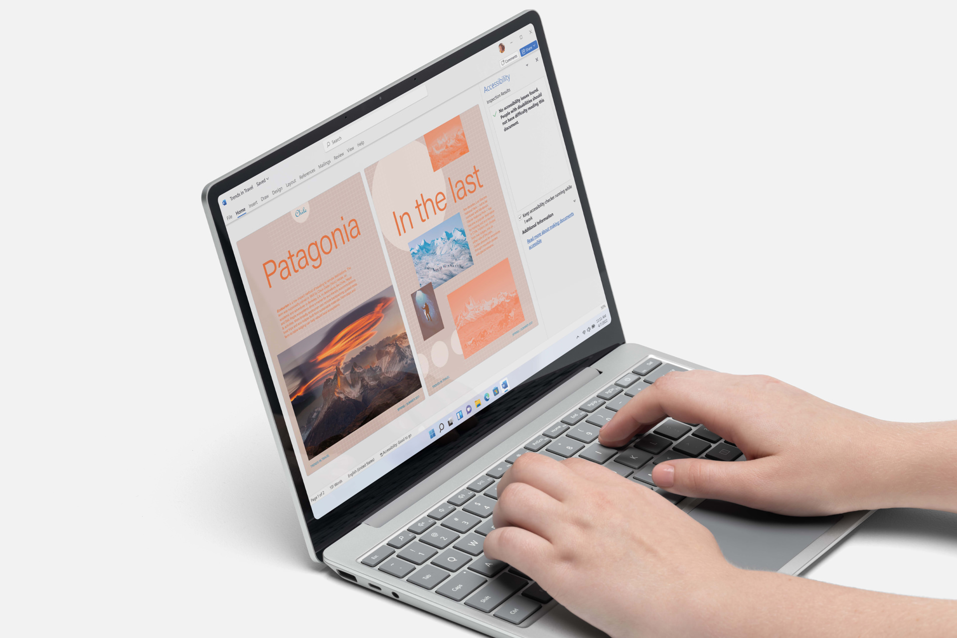 دو دست روی سرفیس لپ تاپ گو 2 مایکروسافت از نمای جلو