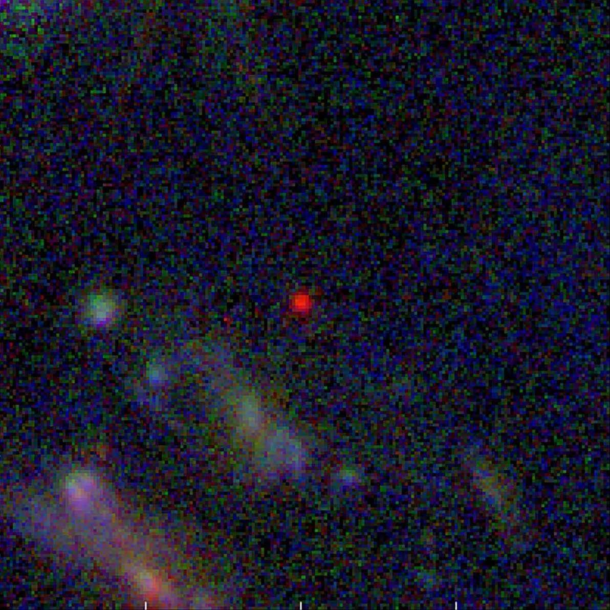 تصویر از زوم خارج‌شده کهکشان GLASS-z13 