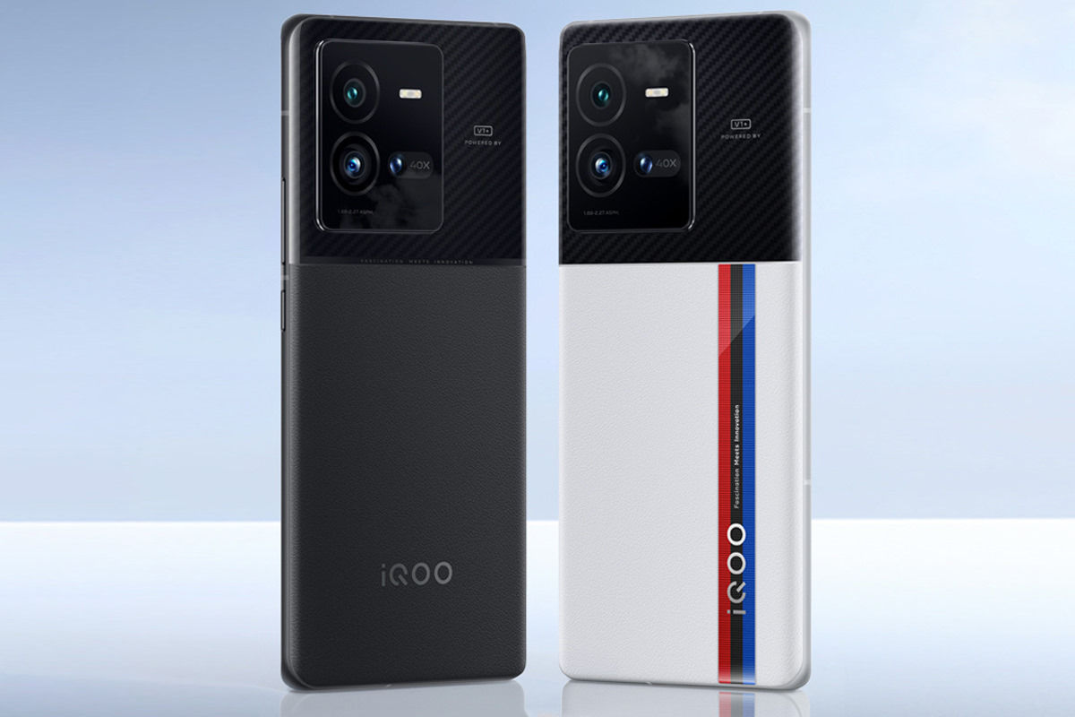 Back view of IQOO 10 Pro phone