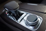 سدان کیا K900 مدل 2019 رونمایی شد سدان کیا K900 مدل 2019 رونمایی شد