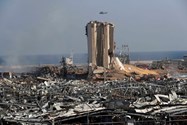 بقایای محل انفجار در بندر بیروت