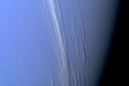 تصویر ثبت شده توسط وویجر ۲  دو ساعت قبل از نزدیک‌ترین تماس با سیاره