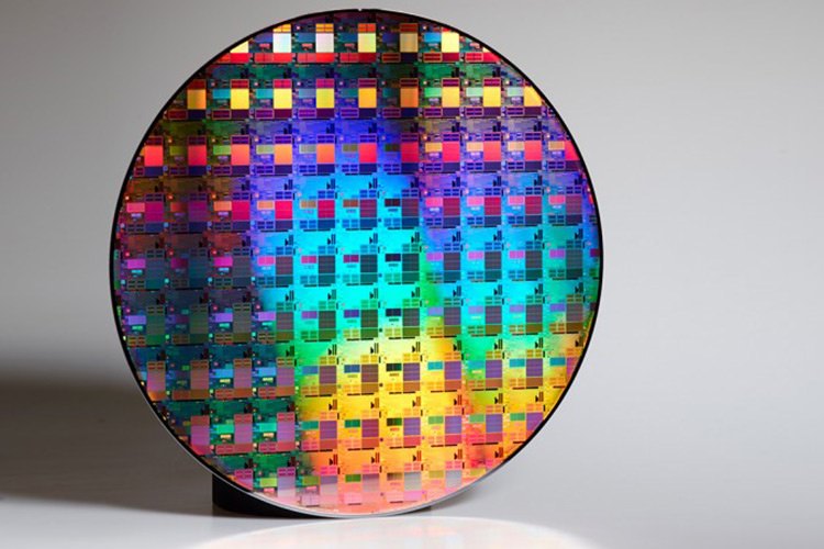 TSMC اولین پردازندهی ۱۶ نانومتری خود را به نمایش گذاشت و وعدهی لیتوگرافی ۱۰ نانومتری را داد