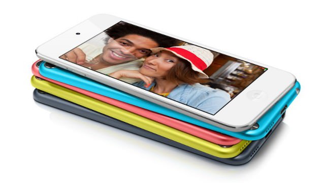 آیفونهای ارزان قیمت و آیفون 5S در رنگبندیهای گوناگون عرضه میشوند