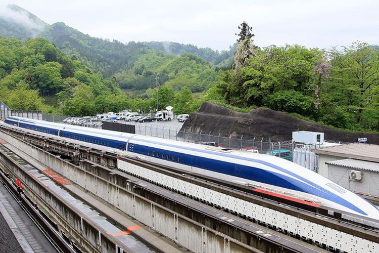 تماشا کنید: قطار مغناطیسی ژاپن رکورد سرعت را با ثبت 600 کیلومتر در ساعت دوباره شکست