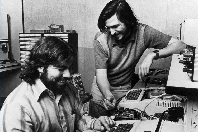 استیو وزنیاک: جابز هیچ نقشی در طراحی کامپیوترهای Apple I و Apple II نداشت