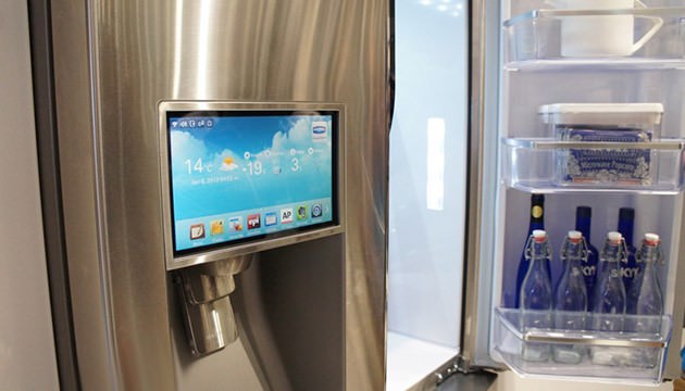 یخچال فریزر هوشمند سامسونگ با صفحه نمایش لمسی و سیستم‌عامل اندروید
