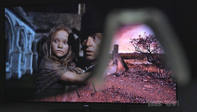 تلویزیون OLED Multi View سامسونگ، ۲ ویدیو متفاوت را در یک تلویزیون ۵۵ اینچ، نمایش می‌دهد