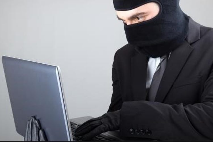 هکرها چگونه حسابهای کاربری را هک میکنند و از چه روشهایی میتوان در فضای مجازی از خود محافظت کرد؟