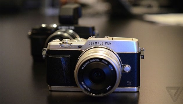 المپیوس دوربین PEN E-P5 را با مشخصات فنی 2013 و ظاهر 1963 معرفی کرد