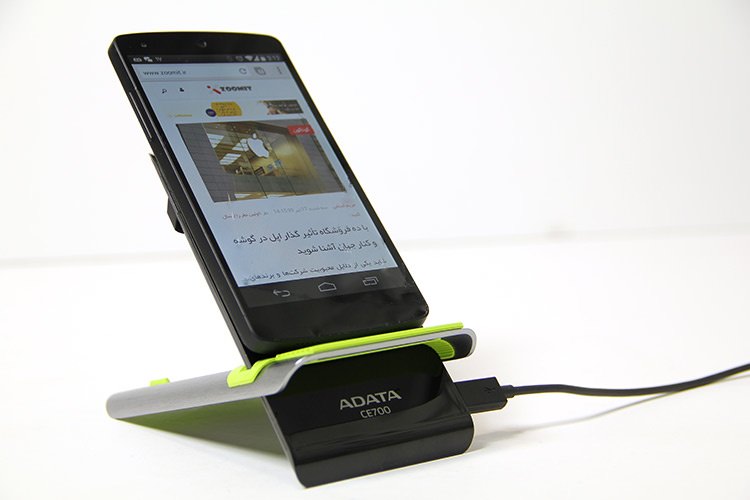 بررسی شارژر بیسیم ADATA CE700