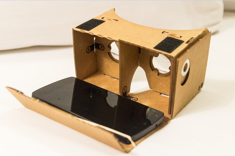گوگل واقعیت مجازی را در قالب Cardboard ارائه خواهد کرد