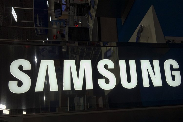 گلکسی S6 Edge به همراه گلکسی S6 عرضه خواهد شد