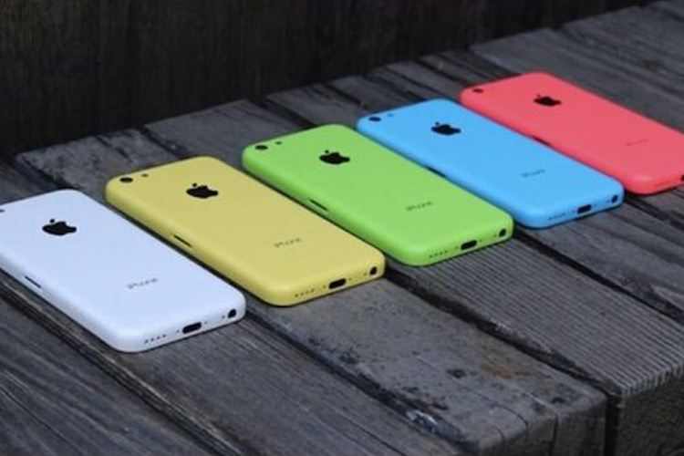 اپل تولید آیفون 5C را سال 2015 متوقف میکند