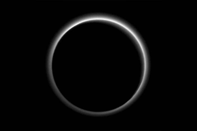 اولین عکس از پلوتون در هنگام شب توسط ناسا منتشر شد