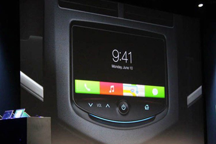 توسعه‌دهندگان قابلیت استفاده از iOS در خودرو را فعال کردند تا رابط کاربری جدید آن ظاهر شود