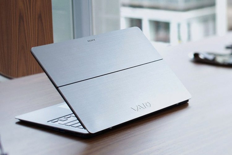 سونی با انتشار بیانیهای از دارندگان مدل VAIO Fit 11A خواست تا لپتاپهای خود را برای تعمیر یا تعویض رایگان در اختیار سونی بگذارند