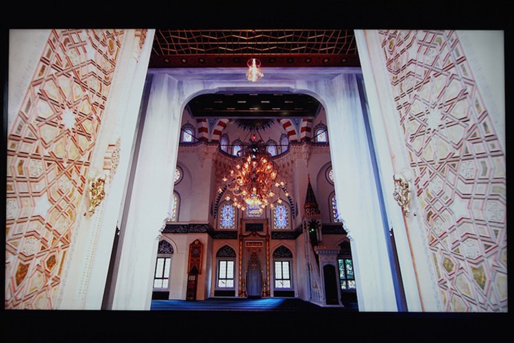 شارپ پنل نمایشی 120 اینچ 4K خود را در CES 2015 رونمایی کرد