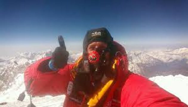 تماشا کنید: یک پژوهشگر انگلیسی توانست اولین تماس ویدئویی از قله اورست را برقرار کند