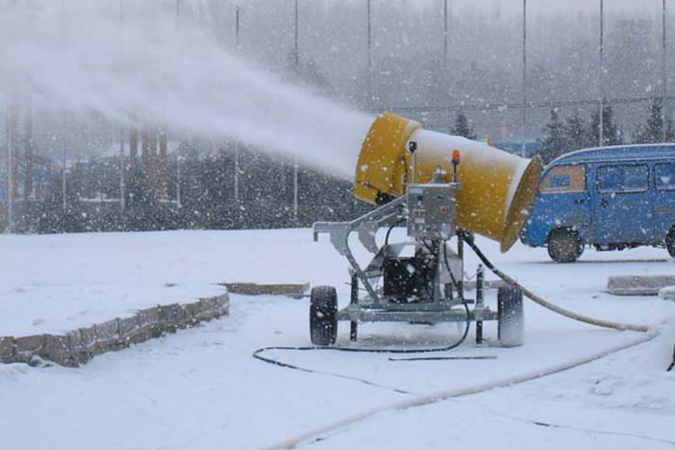 چگونه ماشین‌های برف‌ساز برای المپیک زمستانی برف تولید می‌کنند