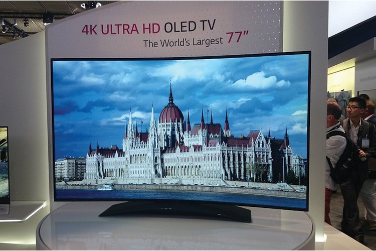 الجی بزرگترین تلویزیون خمیدهی Ultra HD را عرضه کرد