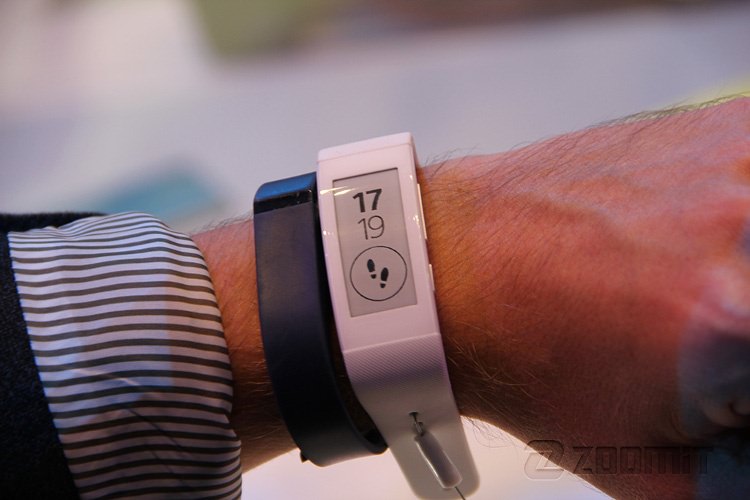 نگاهی جامع به ویژگیهای شاخص SmartBand Talk سونی
