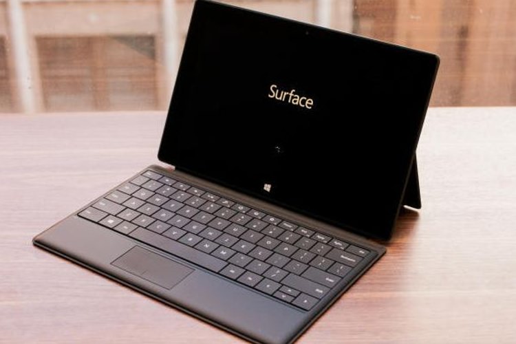 تبلت سرفیس پرو 2 مایکروسافت با پردازنده Core i5 هسول، طول عمر باتری و حافظه رم بهتر عرضه میشود