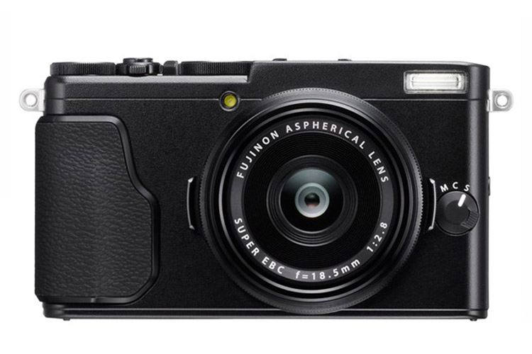 فوجی فیلم دوربین های X-E2S و X70 را به سری میان رده خود اضافه کرد