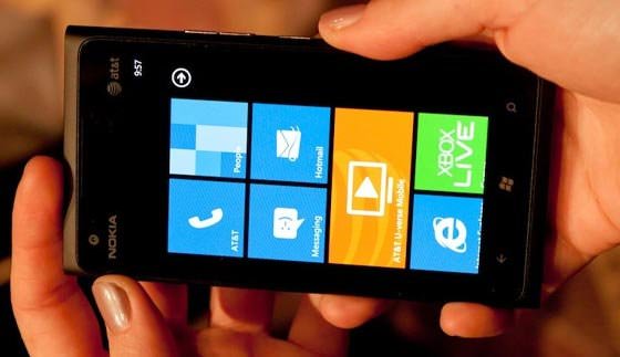 CES 2012: بررسی گوشی جذاب نوکیا Lumia 900 در نمایشگاه