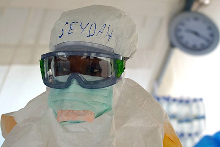 با گجت‌های خود به مبارزه با ویروس ابولا بروید