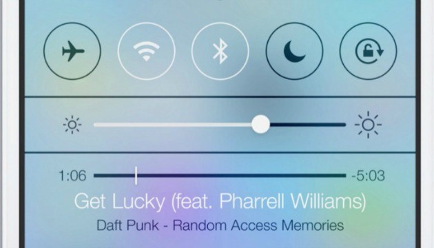مرکز کنترل iOS 7 تنظیم سریع وایفای، بلوتوث و دیگر قابلیتها را ممکن میکند