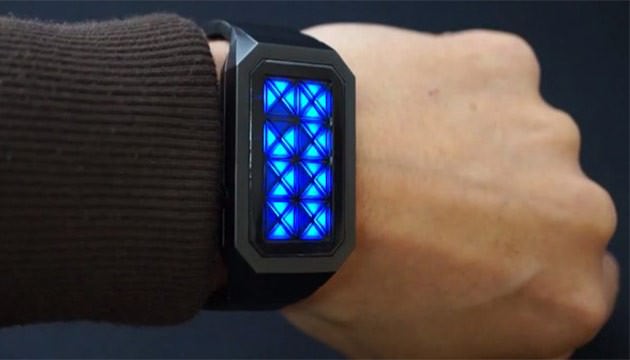 ساعت مچی Tisai Adjust محصول کمپانی Tokyoflash با استفاده از چند مثلث، ساعت دقیق را به شما نمایش می‌دهد