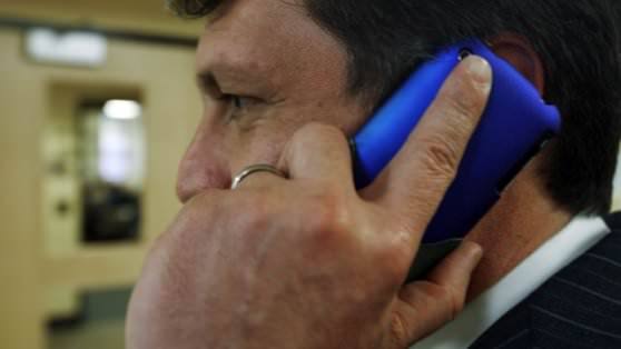 جدیدترین تحقیقات نشان می دهد که تلفن همراه هیچ ارتباطی با تومور مغزی و سرطان ندارد