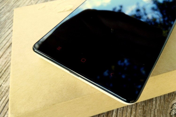 شیائومی از کریستال یاقوت در گوشیهوشمند Mi5 استفاده میکند
