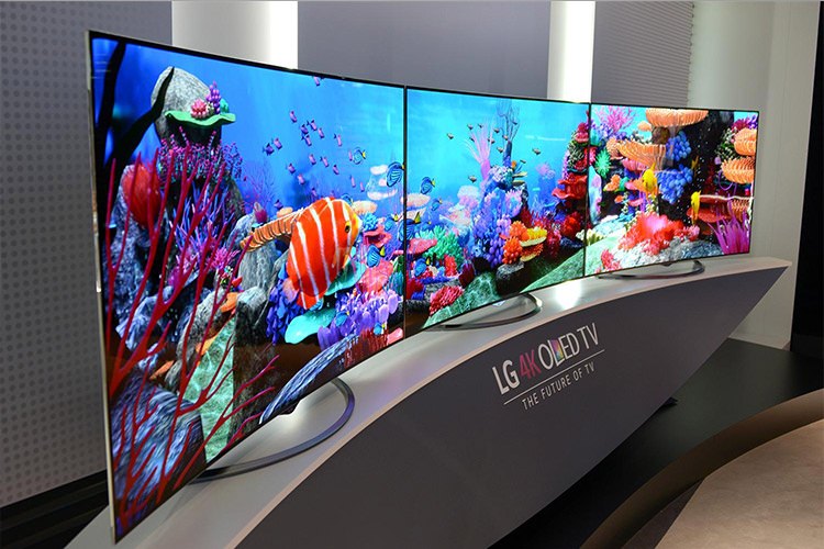 LCD یا OLED؟ کدام تکنولوژی صفحه‌ نمایش برای تلویزیون‌ها بهتر است؟