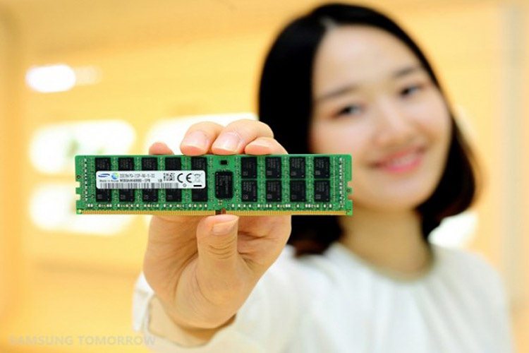 سامسونگ با معرفی حافظه‌ی DDR4 مبتنی بر لیتوگرافی 20 نانومتری، عرضه‌ی ماژول رم 128 گیگابایتی را وعده داد