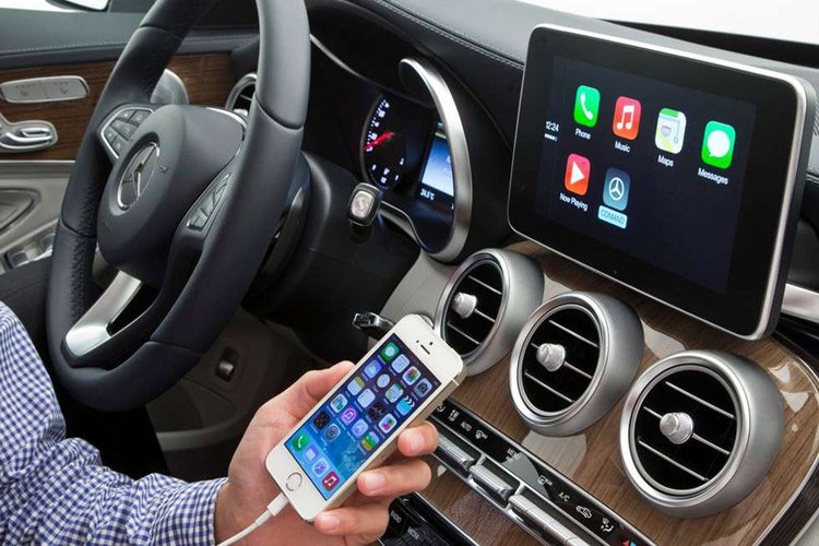 40 خودروی جدید تا پایان سال 2015 به سیستم CarPlay اپل مجهز میشوند
