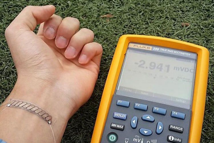 بهره برداری از گرمای بدن انسان برای تأمین انرژی ابزارهای الکترونیکی