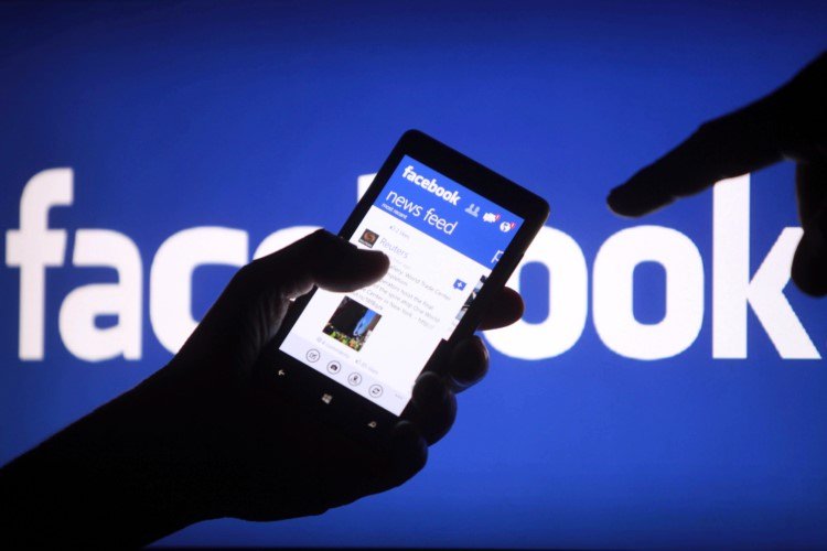 فیسبوک هرگونه جمع‌آوری اطلاعات بدون اجازه کاربران را تکذیب کرد